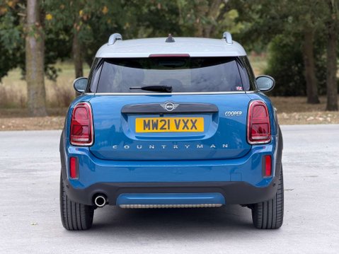 Mini Countryman 1.5 Countryman Cooper Exclusive Auto 5dr 28