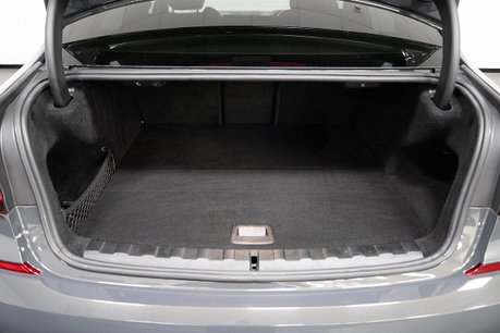 BMW 3 Series 2.0 330e 12kWh M Sport Pro Edition Saloon 4dr Petrol Plug-in Hybrid Auto xD 47