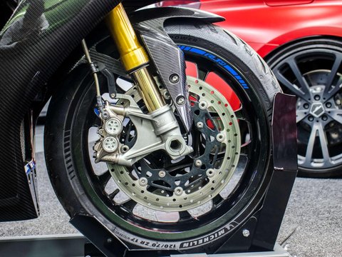 Yamaha R1M 1000 Super Sports Petrol Manual (200 ps) 28