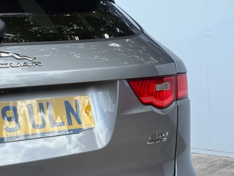 Jaguar F-Pace 2.0 F-PACE Chequered Flag AWD D Auto 4WD 5dr 45