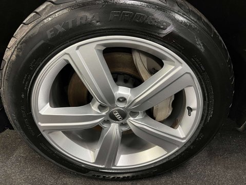 Audi E-Tron e-tron Technik 50 Quattro 4WD 5dr 52