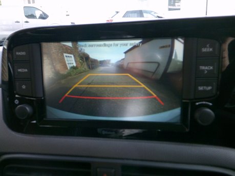 Hyundai i10 MPI SE CONNECT ONLY 16,000 MILES FROM NEW 16