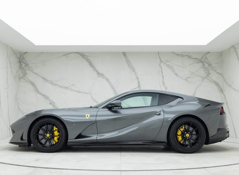Ferrari 812 Superfast 2