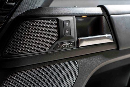 Land Rover Defender 90 V8. NOW SOLD. SIMILAR REQUIRED. PLEASE CALL 01903 254800. 41