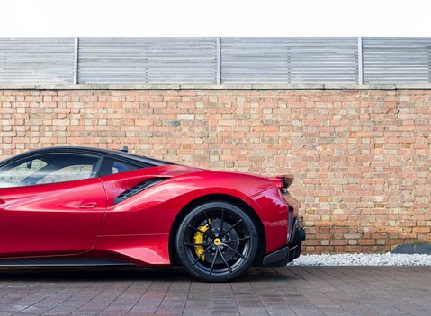Ferrari 488 Pista 31