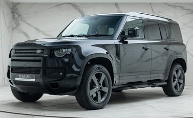 Land Rover Defender 110 D250 X-DYNAMIC HSE 1