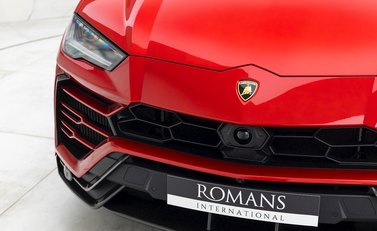 Lamborghini Urus 26