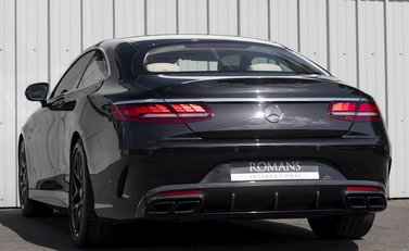 Mercedes-Benz S Class S63 Coupe 3