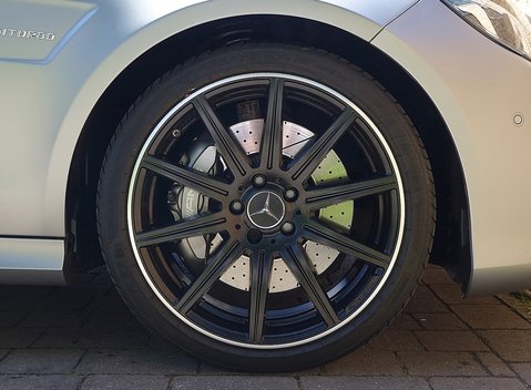 Mercedes-Benz E Class AMG 12
