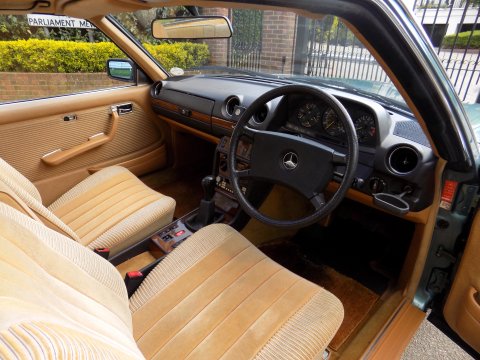 Mercedes-Benz W123 230 CE Pillarless Coupe 66