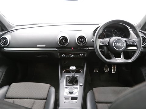 Audi A3 1.5 TFSI CoD Black Edition Sportback Euro 6 (s/s) 5dr 9