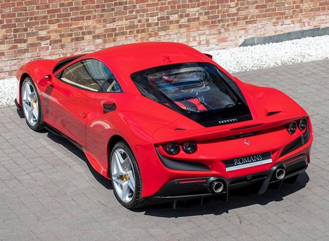 Ferrari F8 Tributo 9