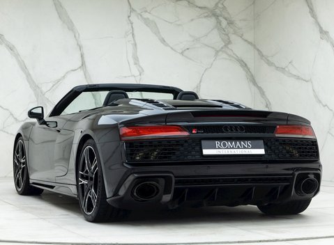 Audi R8 Spyder V10 Performance Carbon Black 4