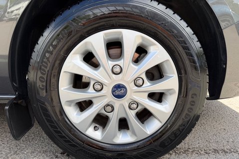 Ford Transit Custom 320 LIMITED AUTOMATIC -L2H1 -LONG WHEEL BASE -FIXED CAMERA-FACTORY TOWBAR 53
