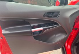 Ford Grand Tourneo Connect ZETEC 1.5 TDCI 7 SEATS 27