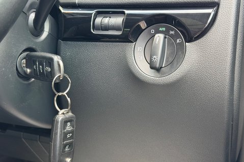 Skoda Yeti Outdoor LAURIN AND KLEMENT TDI DSG - RARE CAR - PAN ROOF -APPLE CARPLAY -8 SERVICES 43