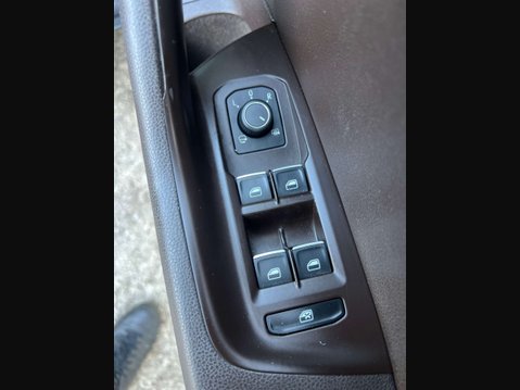 Volkswagen Passat 2.0 Passat GT TDI BlueMotion Technology 5dr 29