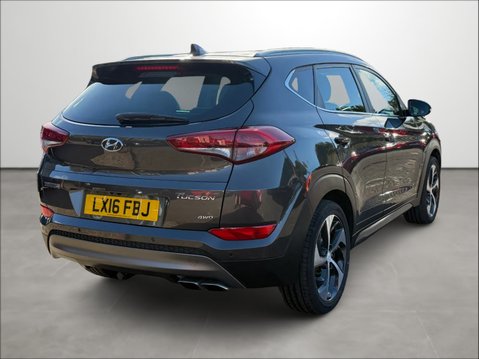 Hyundai TUCSON 2.0 CRDi Premium 5dr AWD Auto 9