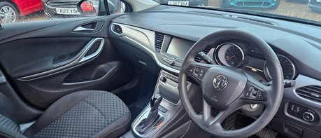 Vauxhall Astra DESIGN S/S.. AUTOMATIC.. 5 SERVICES.. BLUETOOTH.. DAB.. CRUISE CONTROL..A/C 1