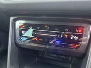 Volkswagen Tiguan 1.5 TSI Active SUV 5dr Petrol Manual Euro 6 (s/s) (130 ps) Bluetooth - Allo 42