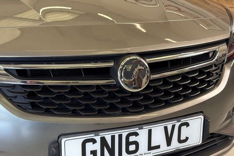 Vauxhall Astra 1.4i Turbo Elite Nav Hatchback 5dr Petrol Auto Euro 6 (s/s) (150 ps) 19