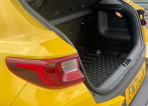 Kia Stonic 1.0 T-GDI GT-LINE ISG MHEV 16