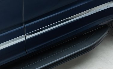 Bentley Bentayga V8 First Edition 36