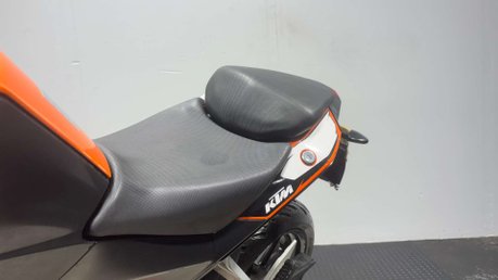 KTM Duke 2011 32K GOOD RUNNING SUPERMOTO PROJECT BIKE 125CC 15BHP 13