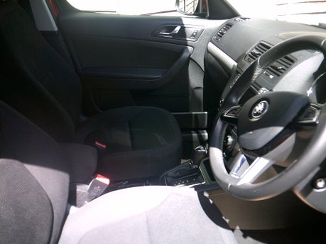 Skoda Yeti SE TSI DSG ONLY 35000 MILES FROM NEW 10