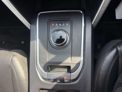 Land Rover Discovery Sport 2.0 Discovery Sport Black HSE SD4 Auto 4WD 5dr 49