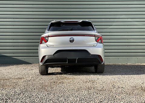 MG MG4 EV URBAN 53.9kWh PREMIUM LONG RANGE 9