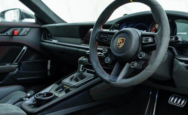 Porsche 911 GT3 RS (992) 10