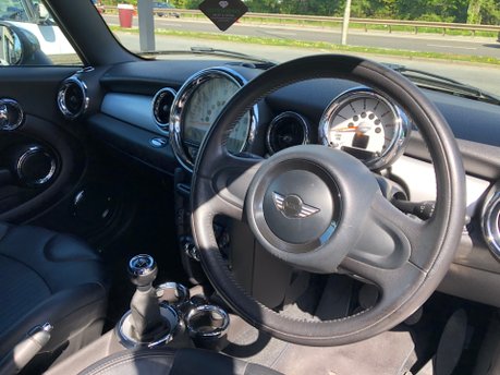 Mini Clubvan COOPER 1.6 D only 77000m with FSH NO VAT Full Leather 2