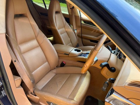 Porsche Panamera 4.8 Panamera 4s Semi-Auto 4WD 5dr 24