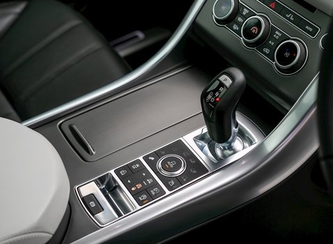 Land Rover Range Rover Sport 3.0 SDV6 HSE Dynamic 21