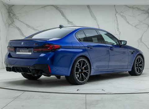 BMW M5 COMPETITION 6