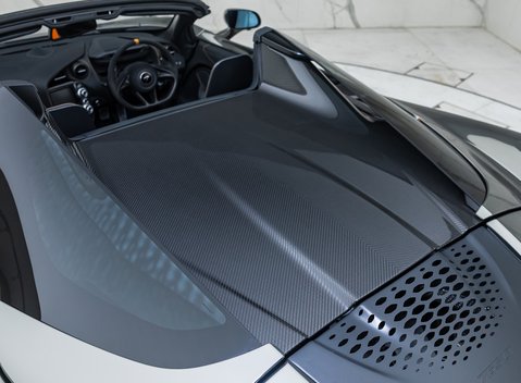 McLaren 765LT Spider 44