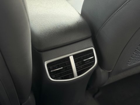 Hyundai IONIQ 38.3kWh Premium SE Auto 5dr 61