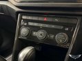 Volkswagen T-Roc 2.0 TSI SEL DSG 4Motion Euro 6 (s/s) 5dr 28