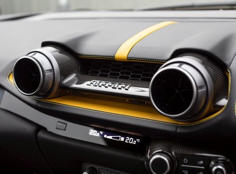 Ferrari 812 Superfast 18