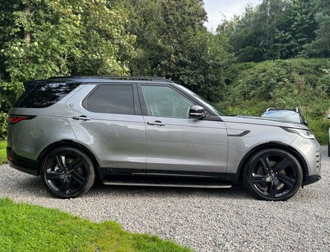 Land Rover Discovery 3.0 Discovery Dynamic HSE D MHEV Automatic 4WD 5dr 3