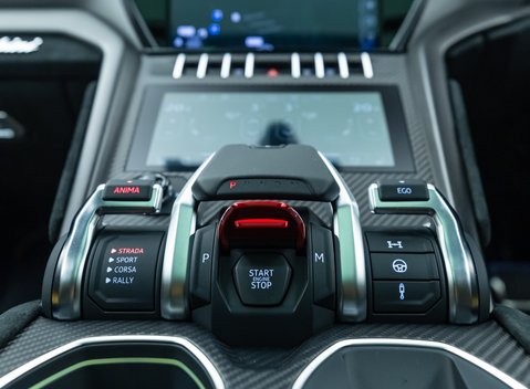 Lamborghini Urus Performante 22