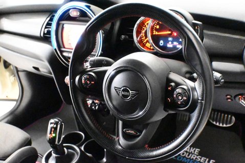 Mini Hatch 1.5 Cooper Sport Auto 5dr 19