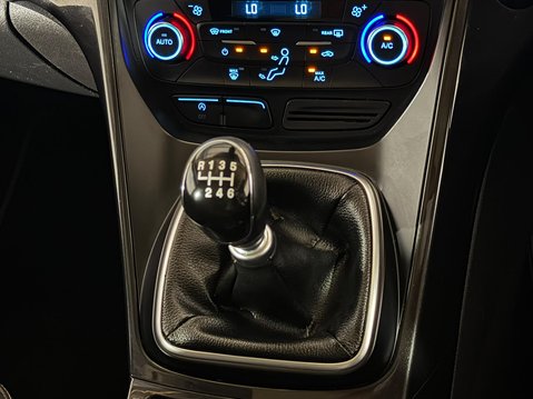 Ford Kuga TITANIUM TDCI 15