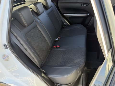 Suzuki Vitara 1.4 Boosterjet 48V Hybrid SZ5 5dr 38