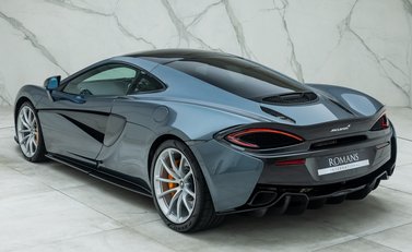 McLaren 570 GT 12