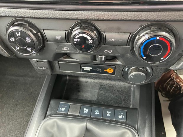Isuzu D-Max Isuzu D-Max Diesel 1.9l DL20 D/Cab 4x4 Fitted with Canopy 10