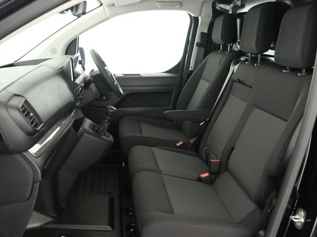 Citroen Dispatch XL 1.5 BlueHDi 120ps Driver 11