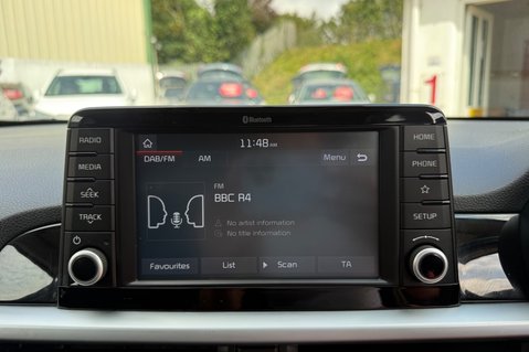 Kia Picanto WAVE. 6 MAIN DEALER SERVICES.. ONLY ONE OWNER.. REVERSING CAMERA.. A/C 29