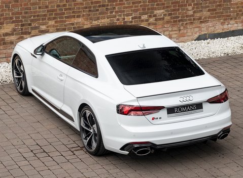 Audi RS5 Coupé 9